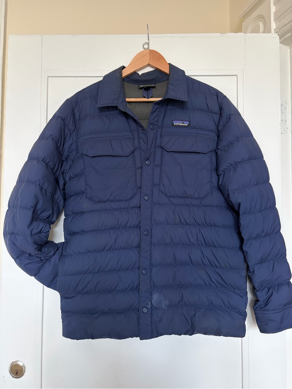 Patagonia Men's Navy Blue Quilted Puffer Jacket